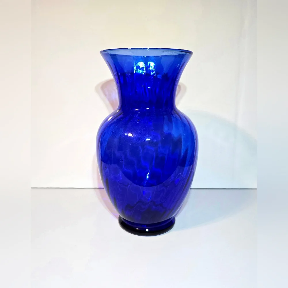 Indiana Glass 'Illusions' Cobalt Blue Vase 11